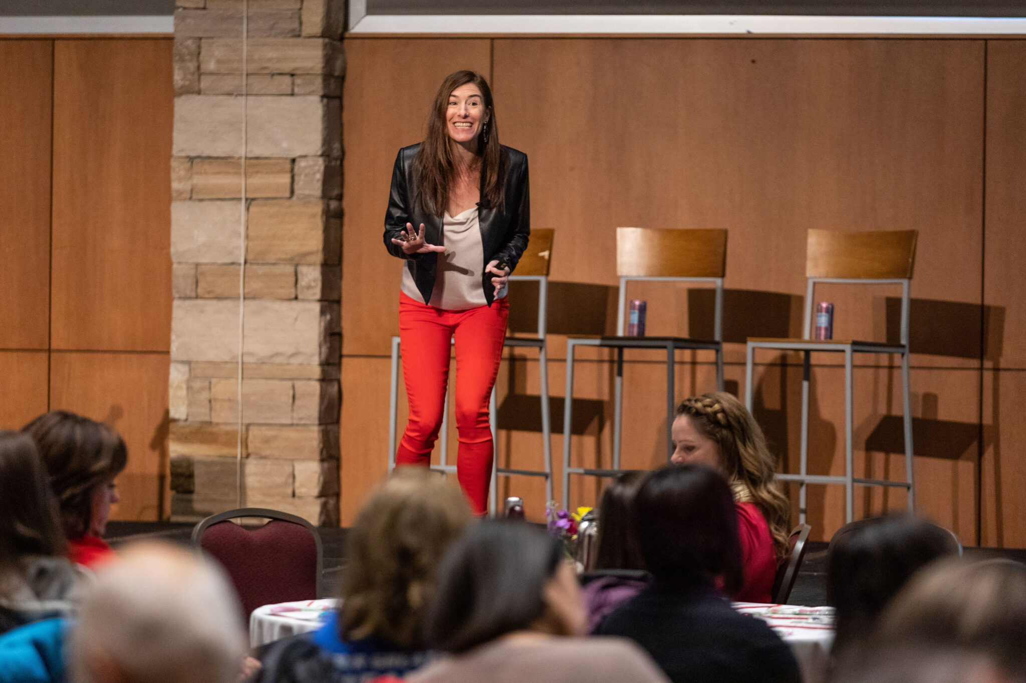 Laura Putnam engages with attendees as a keynote speaker at an American Heart Association event. Photo credit: Jim Darling.