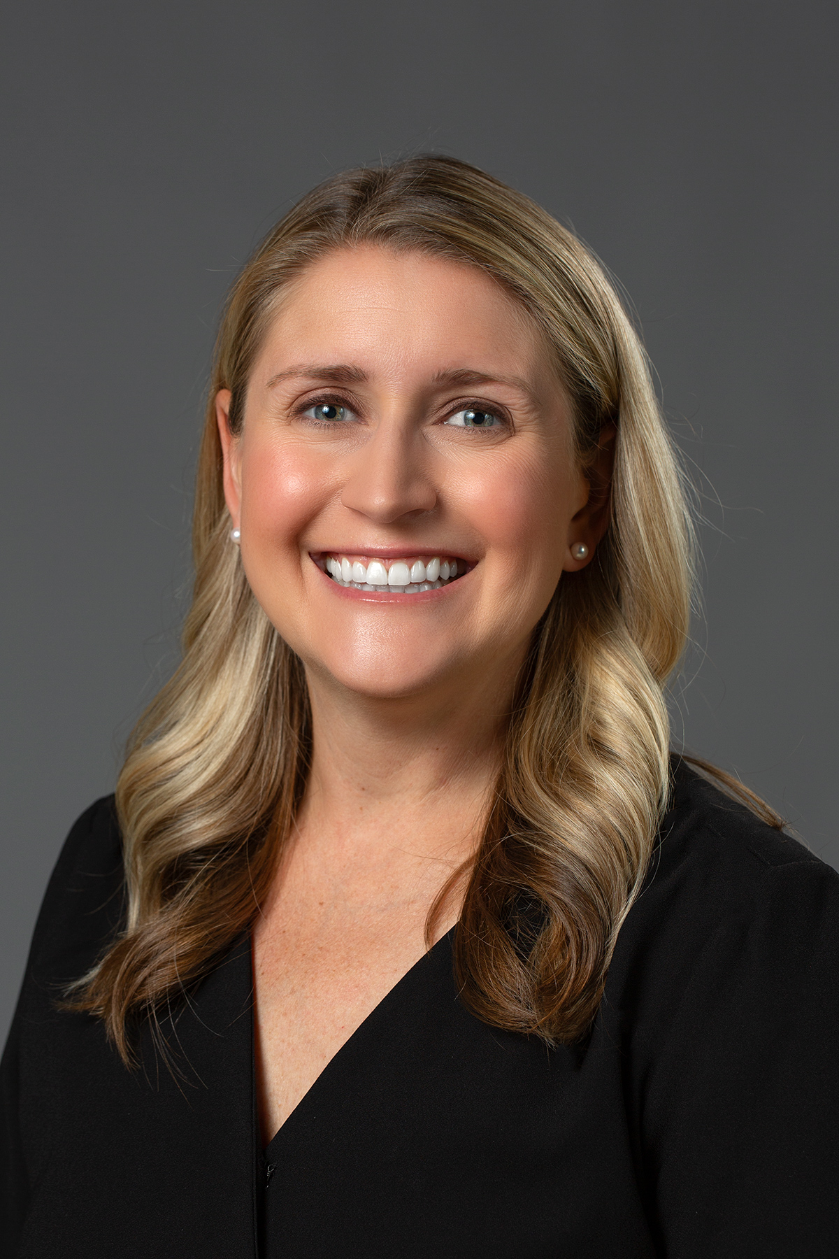 A professional headshot of Dr. Jennifer Bray.